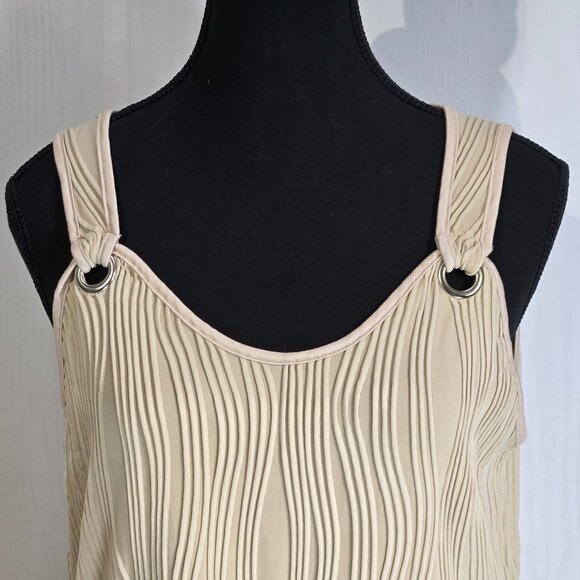 NWT Beige Textured Sleeveless Tank Top with Ring Strap Detail - Size Medium - Picture 3 of 7